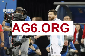 詹姆斯：我们现在得为芝加哥的比赛做准备，期望能积累势头